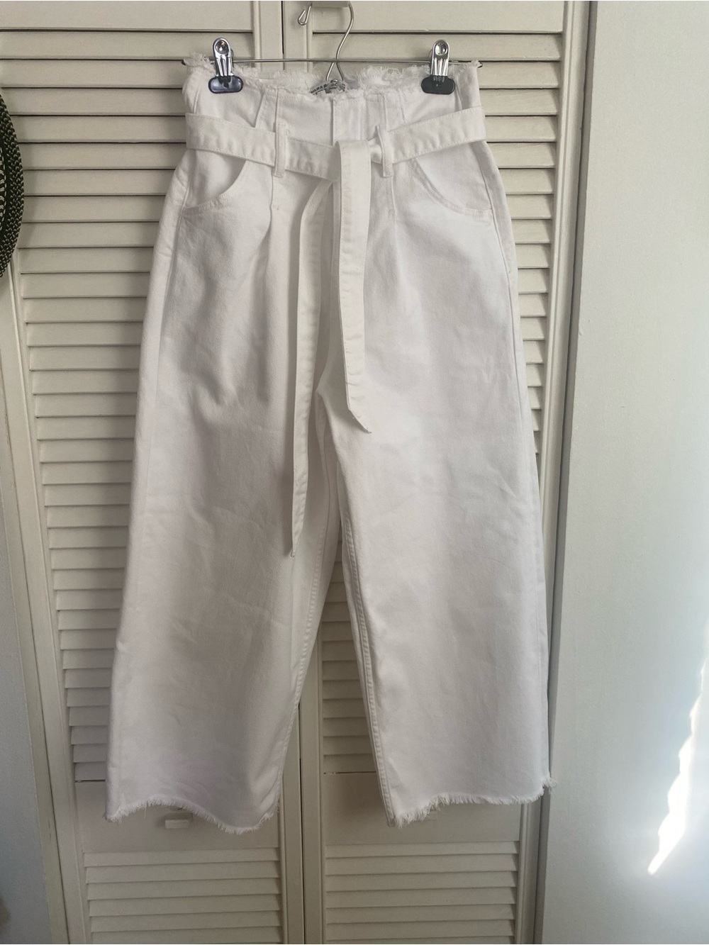 White High Waist Belted Jeans